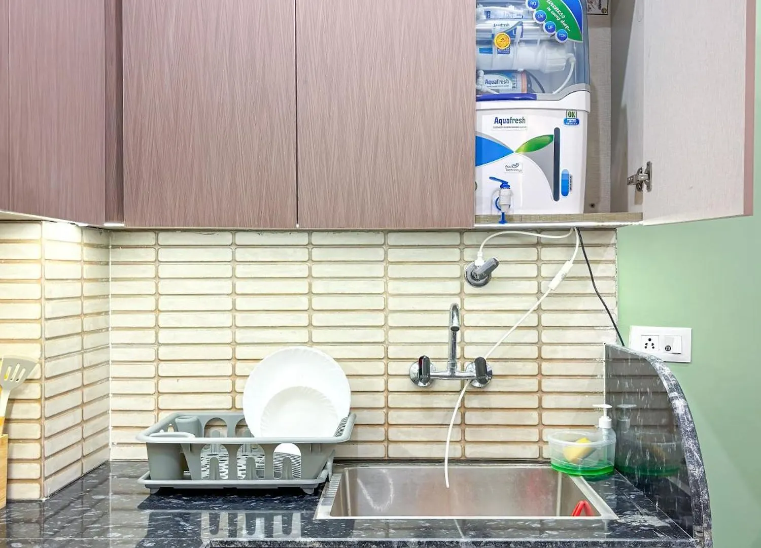 Calm Canopy 1Bhk With Pvt Balcony & Kitchen 구르가온 인도
